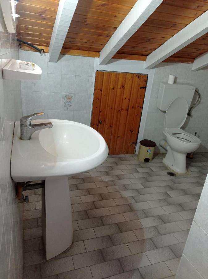 Christos Center Rooms Raches  Екстериор снимка