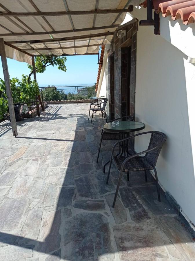 Christos Center Rooms Raches  Екстериор снимка